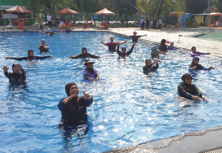 senam-aquarobic-dalam-1